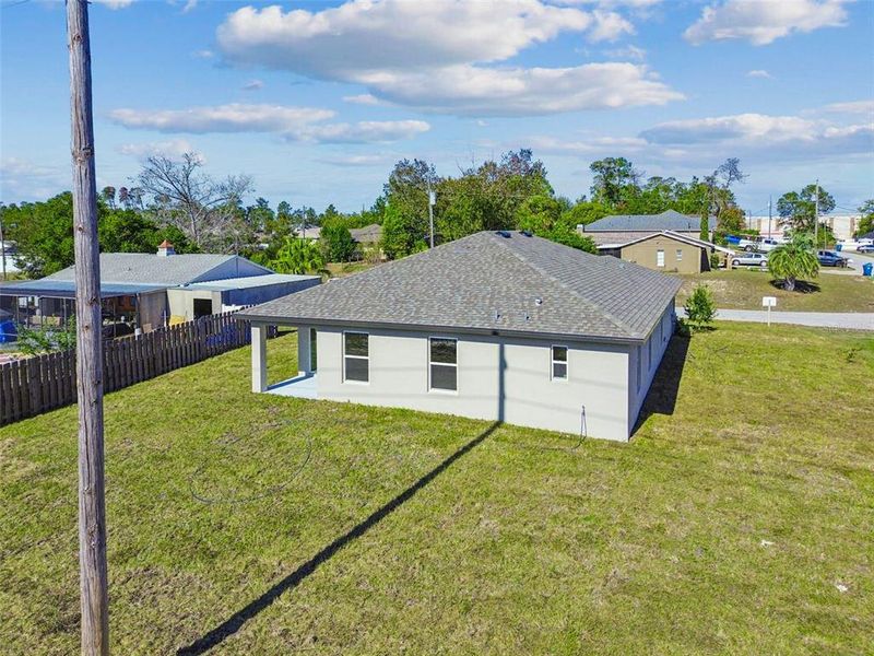 Exterior details and patio area of a home in , Spring Hill (Image 39).