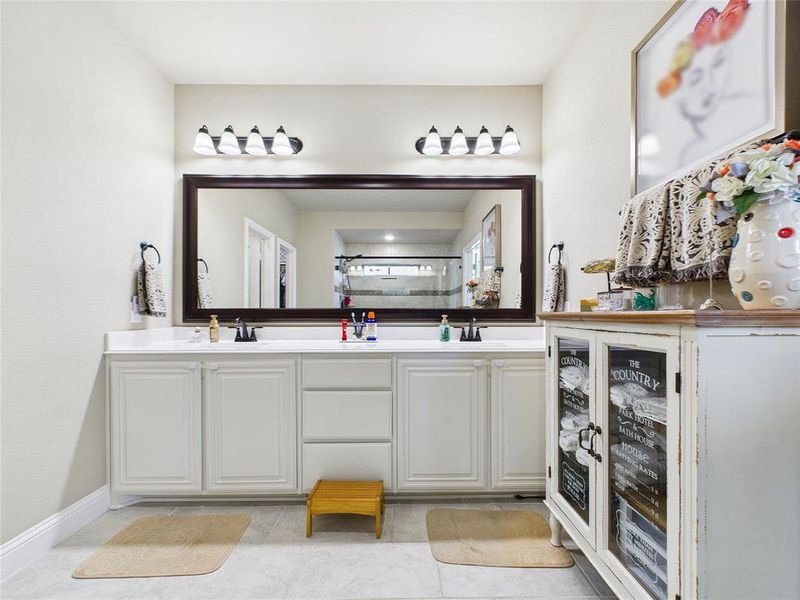 Furnished interior view inside a new home in , Ponder (Image 26).