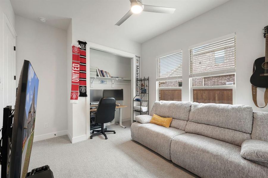 Furnished interior view inside a new home in , Van Alstyne (Image 20).
