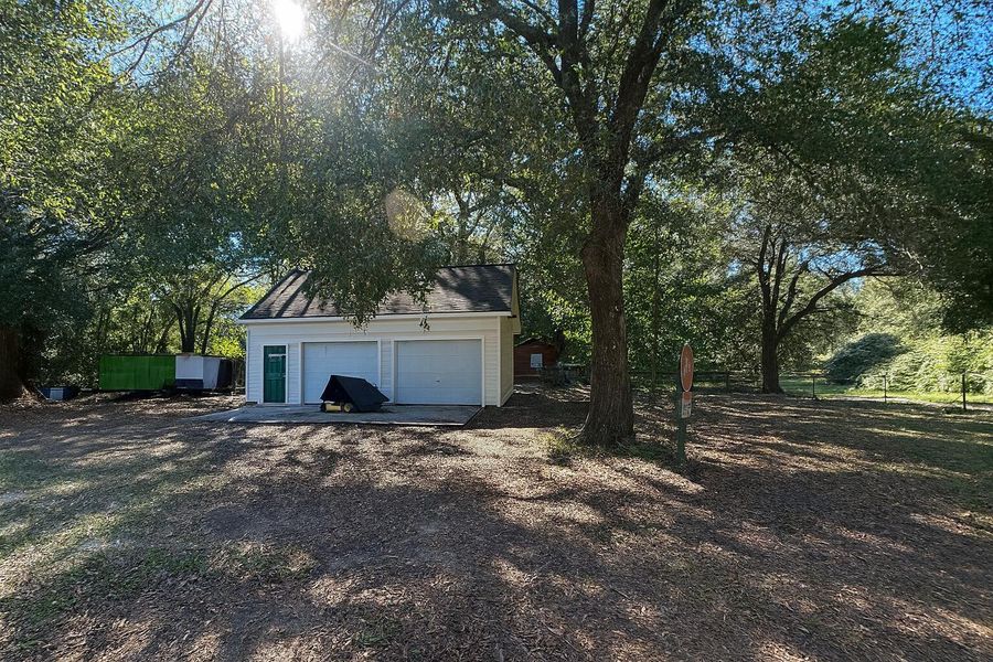 Image 8 of a home in .