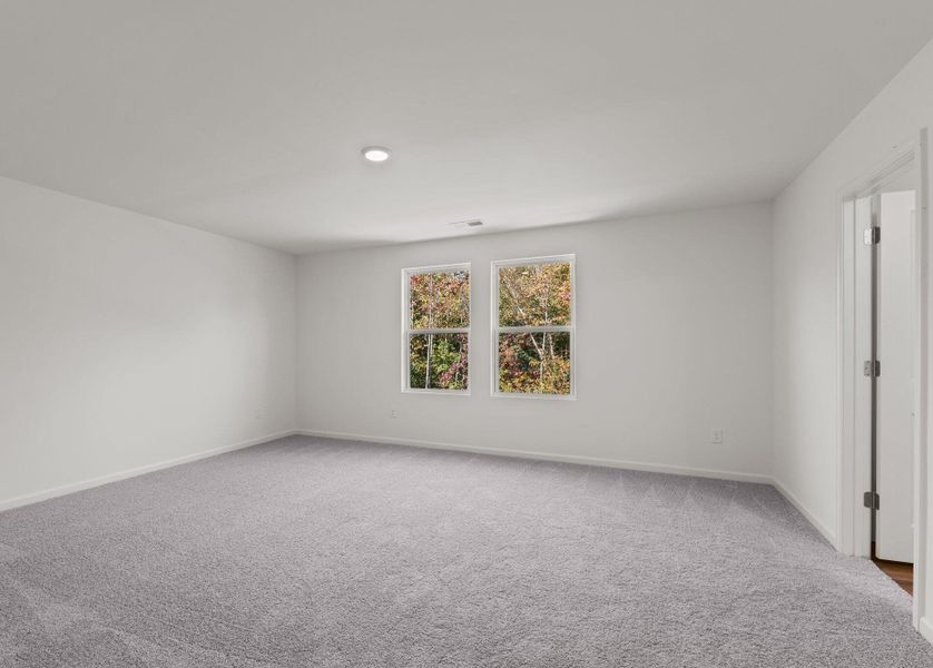 Representative unfurnished interior of a home built from the Solstice by Starlight Homes in Noble Ridge, Howe (Image 25).