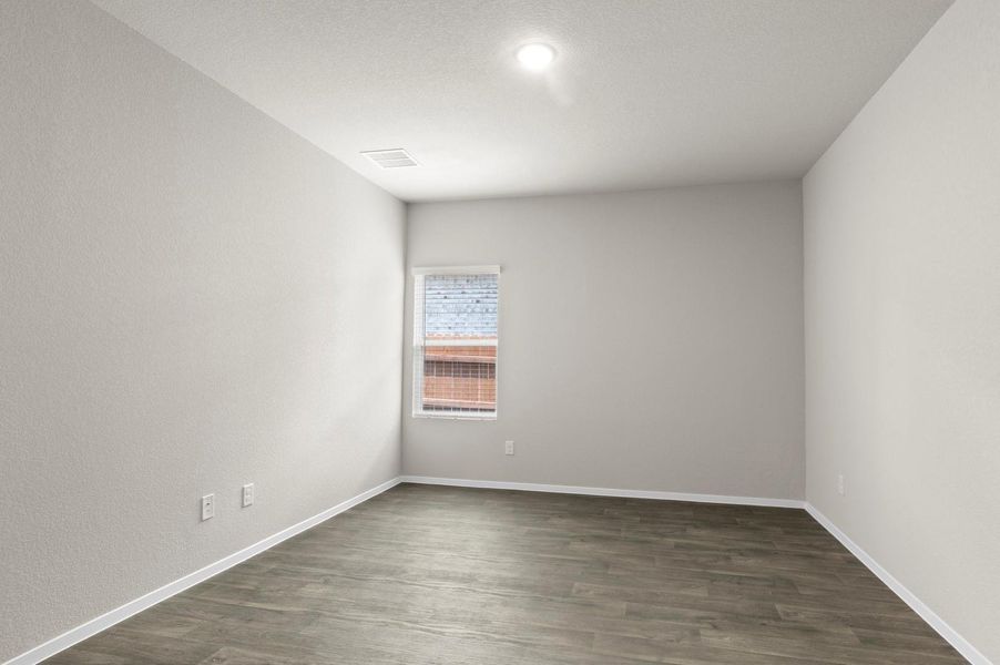 Spacious, unfurnished interior of a new home in Oaks at San Gabriel, Georgetown (Image 18).