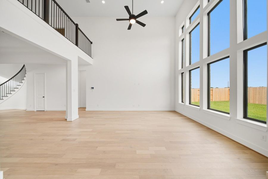 Spacious, unfurnished interior of a new home in , Katy (Image 13).