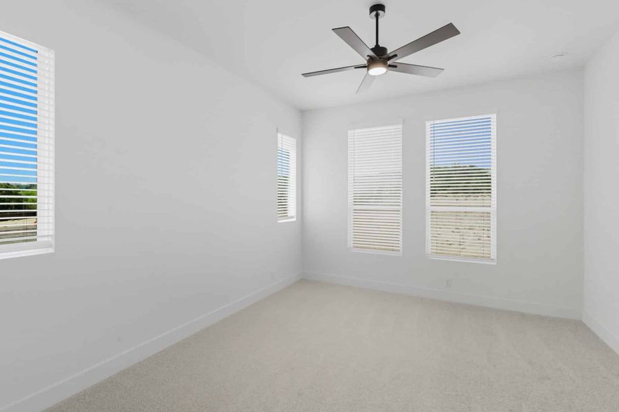 Spacious, unfurnished interior of a new home in Prominence, San Antonio (Image 15).