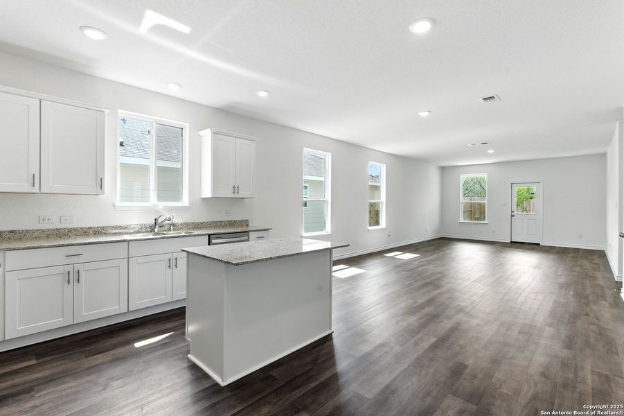 Furnished interior view inside a new home in The Overlook at Creekside, New Braunfels (Image 5). Furnished interior view inside a new home in The Overlook at Creekside, New Braunfels (Image 5).
