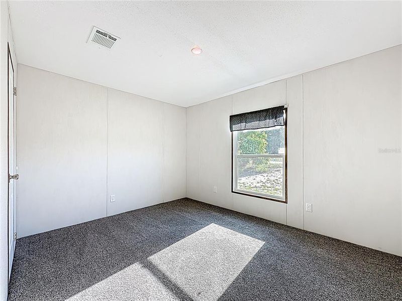 Spacious, unfurnished interior of a new home in , Pomona Park (Image 20).