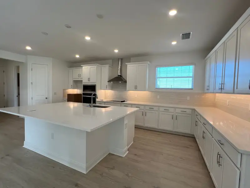 4br New Home in Minneola, FL.  - Slide 12