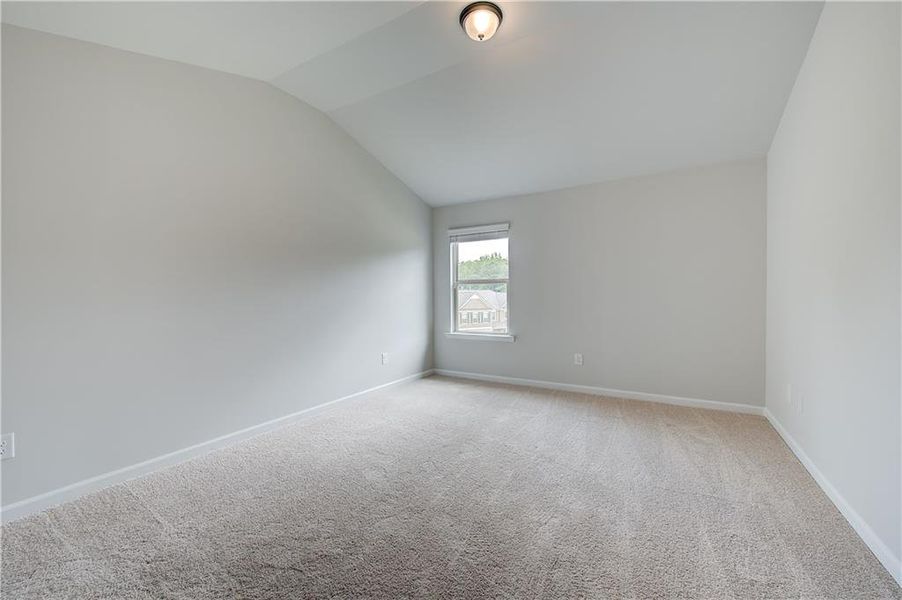 Spacious, unfurnished interior of a new home in Kingston, Locust Grove (Image 25).