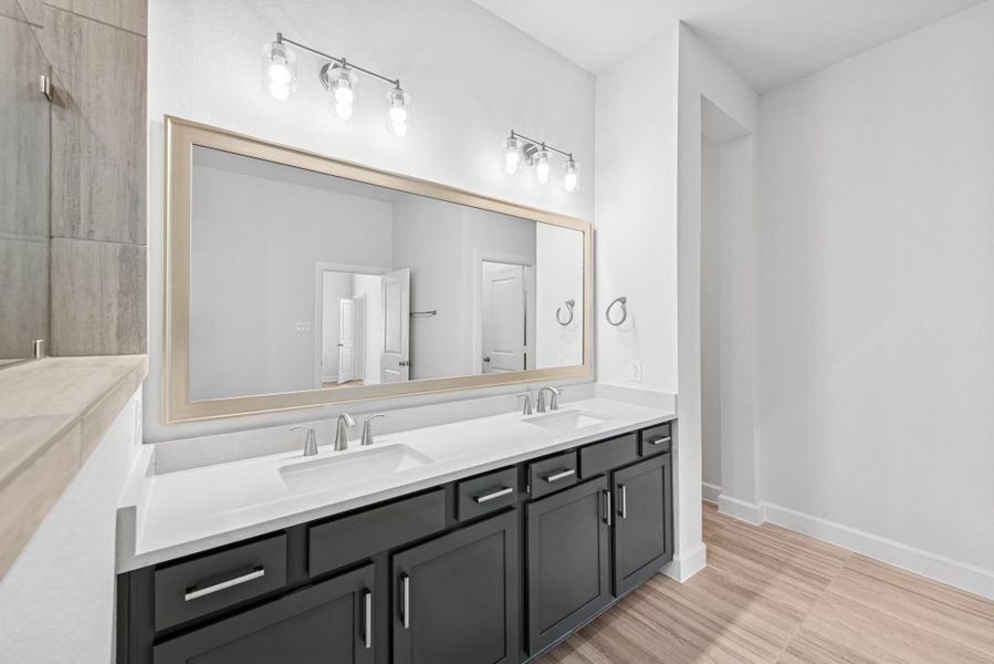 Furnished interior view inside a new home in Meridiana 55' Homesites, Manvel (Image 8). Furnished interior view inside a new home in Meridiana 55' Homesites, Manvel (Image 8).