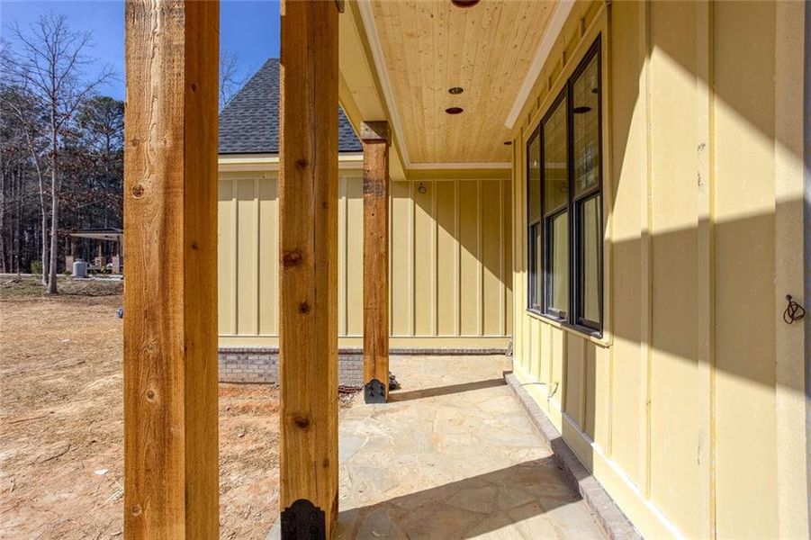 Exterior details and patio area of a home in , Powder Springs (Image 12).