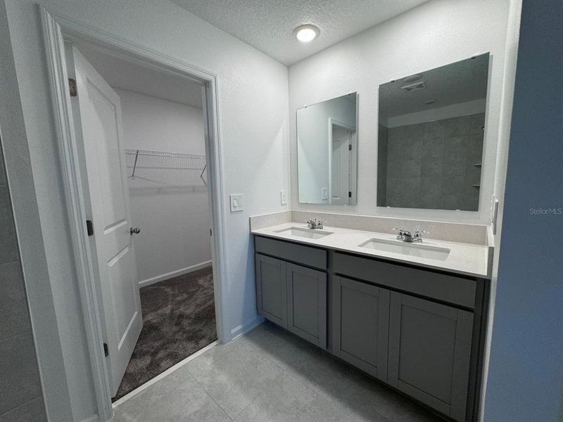 Furnished interior view inside a new home in Cascades, Davenport (Image 8).