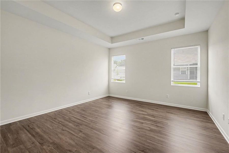 Spacious, unfurnished interior of a new home in Villages at Cedar Hill, Dallas (Image 27).
