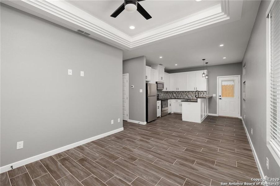Spacious, unfurnished interior of a new home in , Mcallen (Image 11).