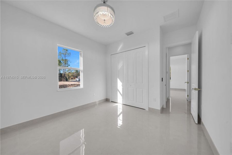 Spacious, unfurnished interior of a new home in , Lehigh Acres (Image 13).