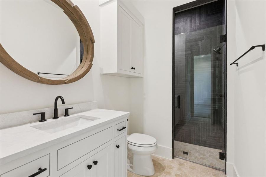 Furnished interior view inside a new home in , Weatherford (Image 6).