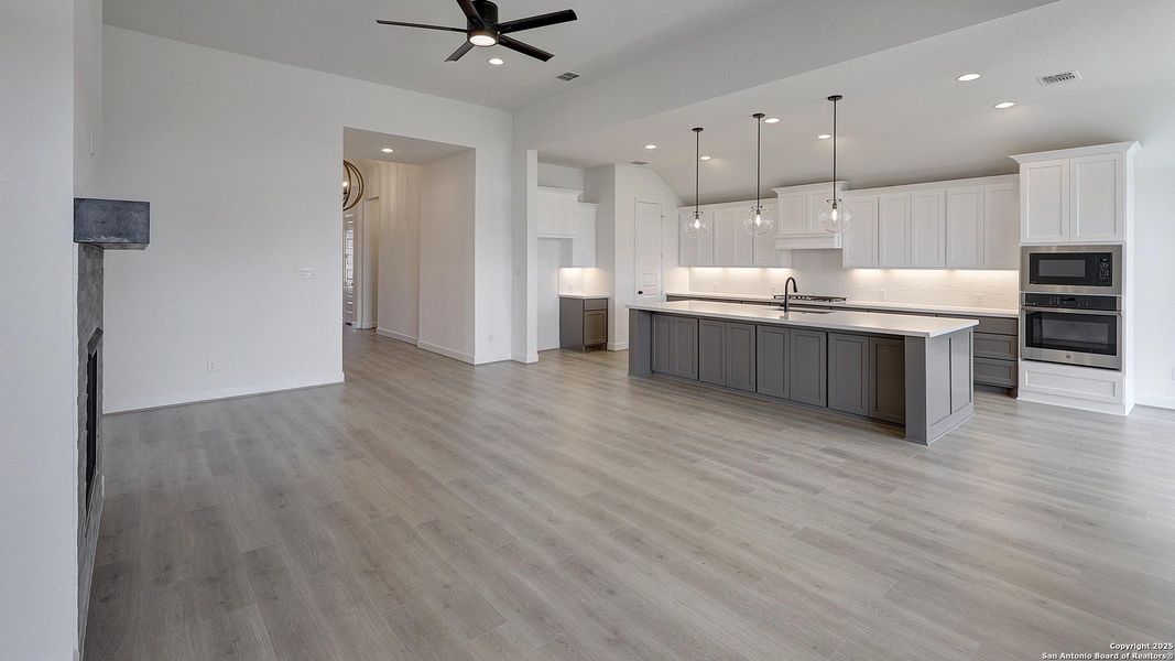 Image 32 of a home in Haby Hill 60'. Image 32 of a home in Haby Hill 60'.