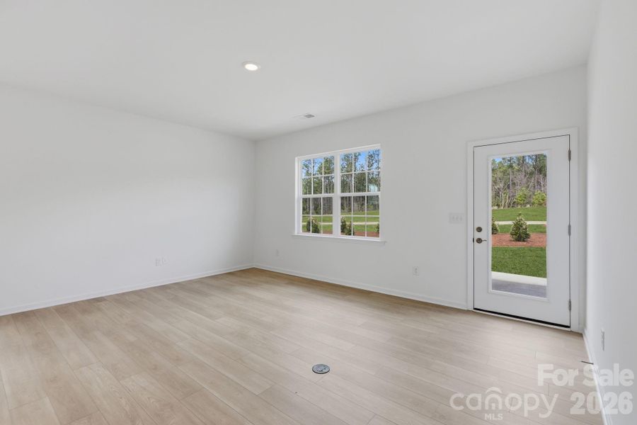 Spacious, unfurnished interior of a new home in Roselyn, Lancaster (Image 25).