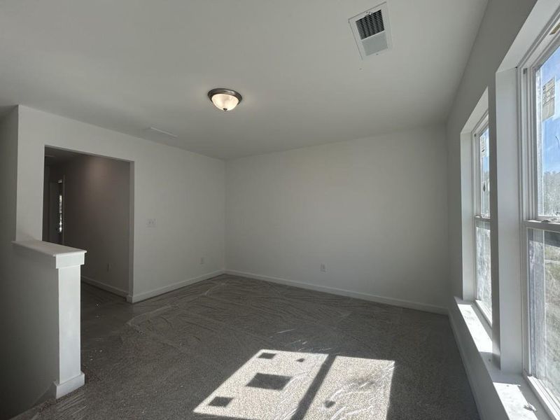 Image 18 of a home in Red Bird Manor.