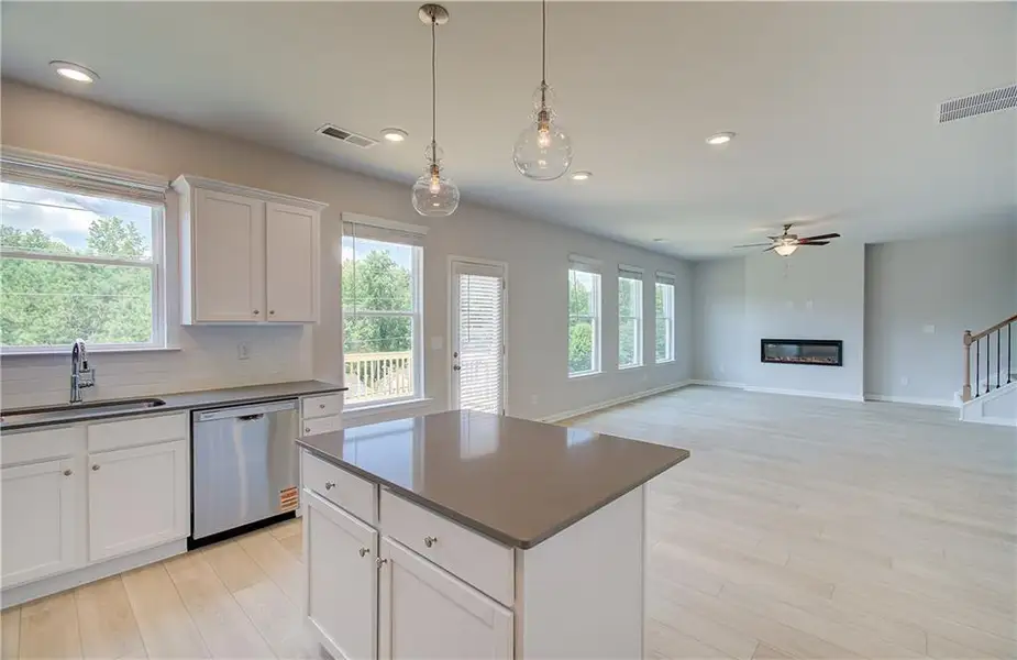 Furnished interior view inside a new home in Chapel Hill, Newnan (Image 4).