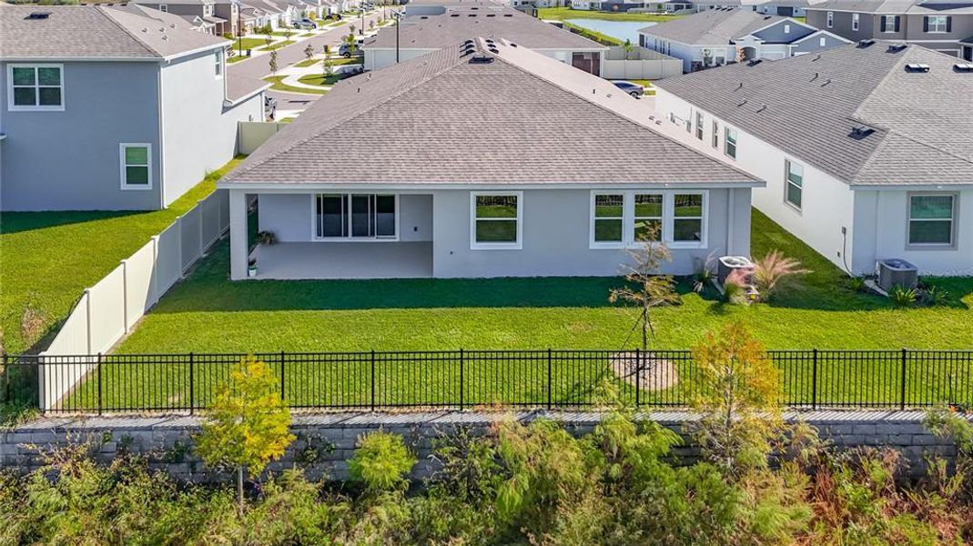 Exterior details and patio area of a home in Mirada, San Antonio (Image 36).