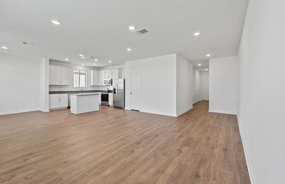 Spacious, unfurnished interior of a new home in Sonterra, Jarrell (Image 9). Spacious, unfurnished interior of a new home in Sonterra, Jarrell (Image 9).