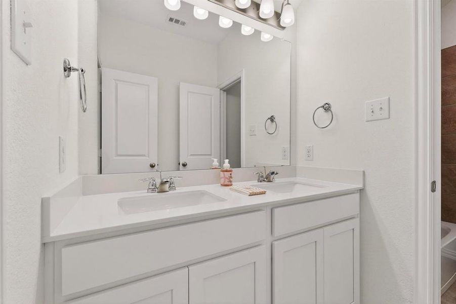 Furnished interior view inside a new home in Verandah, Royse City (Image 5).