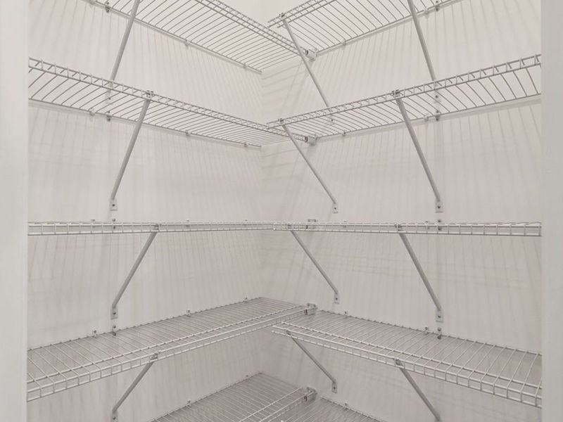 Spacious, unfurnished interior of a new home in Sage Farms, White House (Image 33).