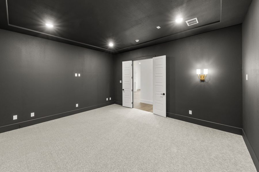 Representative unfurnished interior of a home built from the 7042 by Tradition Homes in Mustang Lakes, McKinney (Image 28).