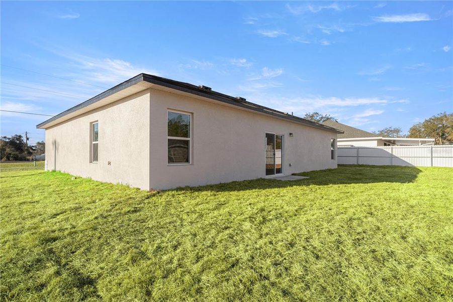 Exterior details and patio area of a home in , Ocala (Image 15). Exterior details and patio area of a home in , Ocala (Image 15).