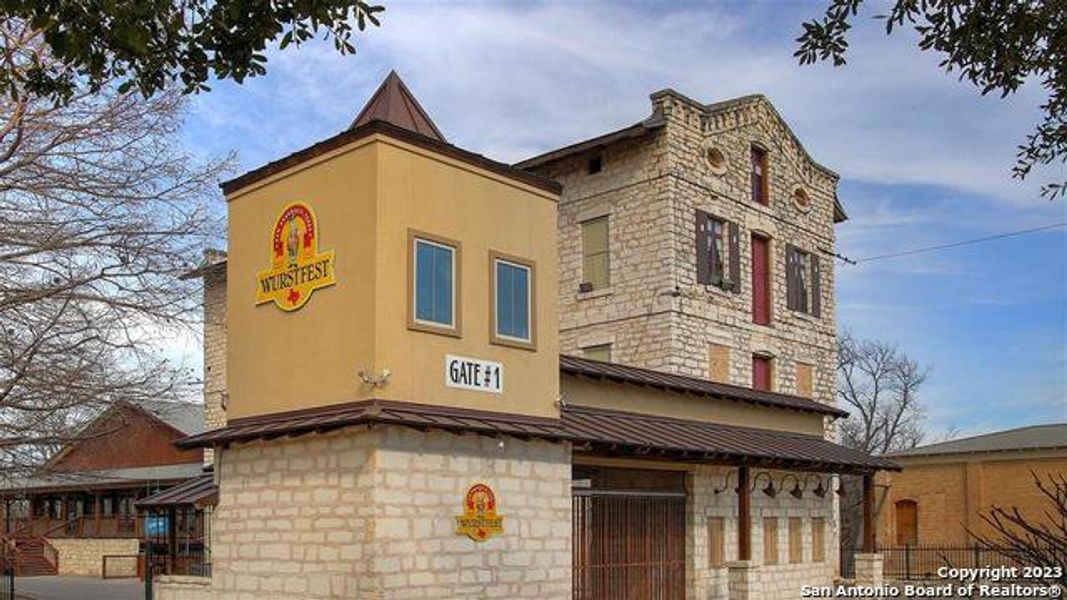 Image 18 of a home in Veramendi 60'. Image 18 of a home in Veramendi 60'.