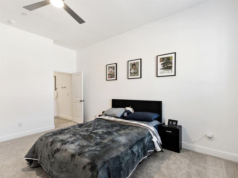 Furnished interior view inside a new home in , Grand Prairie (Image 11).