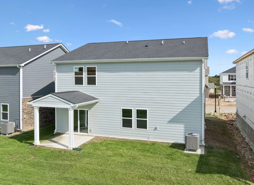 Exterior details and patio area of a home in Cades Bluff, Lebanon (Image 23).
