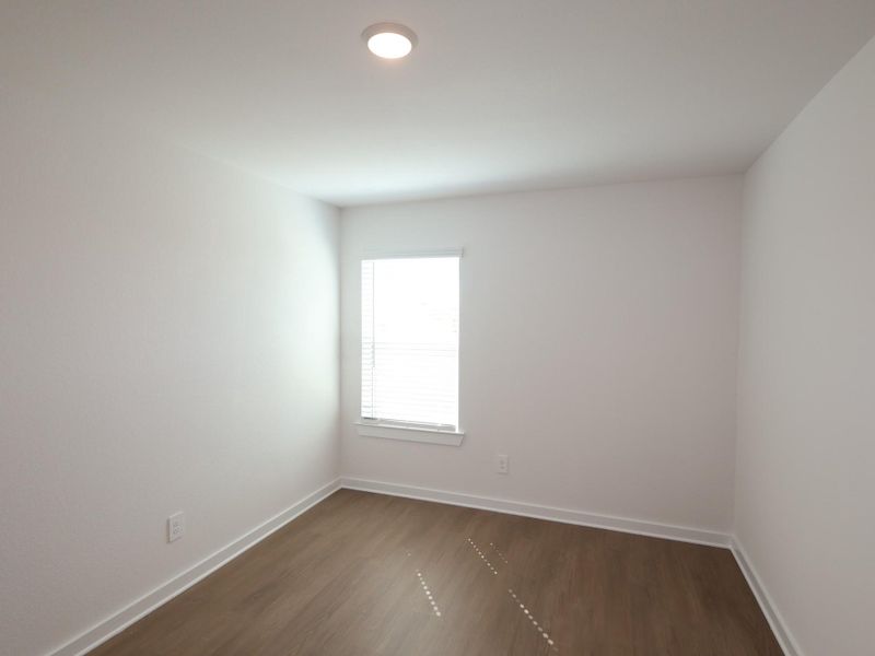 Spacious, unfurnished interior of a new home in Sorella, Tomball (Image 22).