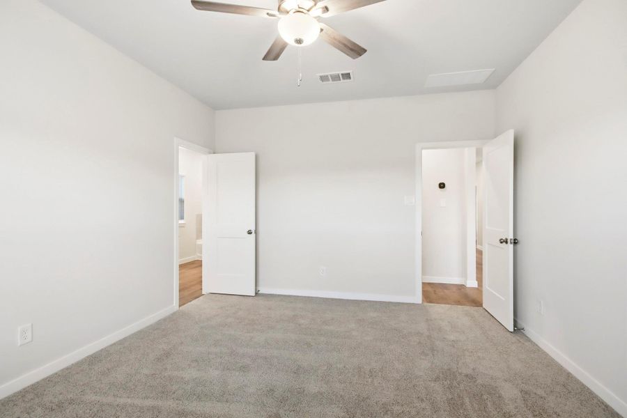 Spacious, unfurnished interior of a new home in Maple Woods, Hockley (Image 20). Spacious, unfurnished interior of a new home in Maple Woods, Hockley (Image 20).
