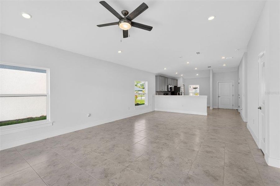 Spacious, unfurnished interior of a new home in , Port Charlotte (Image 29).