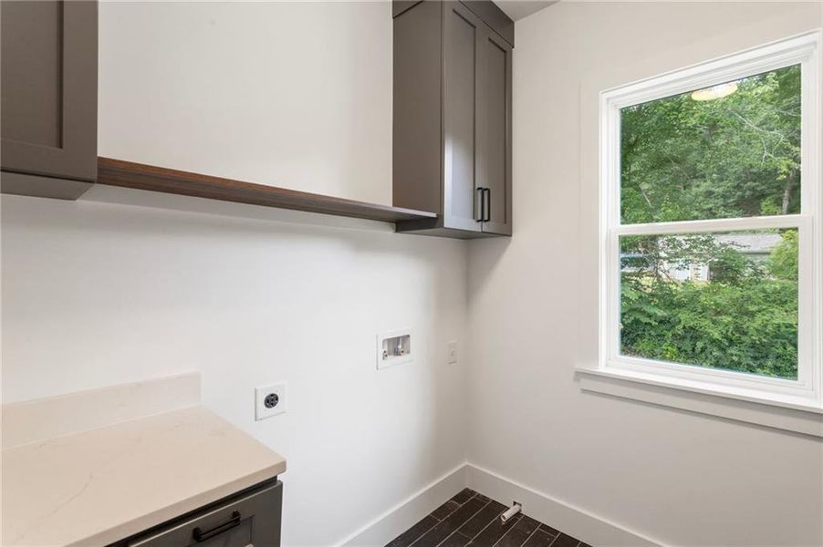 Image 75 of a home in .