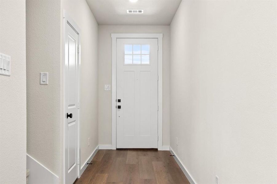 004-729TowerRoad-Wylie-TX-75098-Entry.jpg-SMALL 004-729TowerRoad-Wylie-TX-75098-Entry.jpg-SMALL