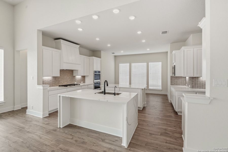 Furnished interior view inside a new home in Mesa Western, Cibolo (Image 6). Furnished interior view inside a new home in Mesa Western, Cibolo (Image 6).