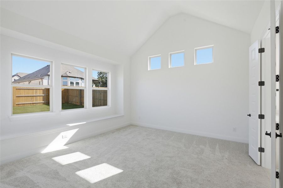 Spacious, unfurnished interior of a new home in Oaks at San Gabriel, Georgetown (Image 31).