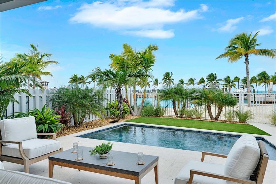 Exterior details and patio area of a home in , Marathon (Image 29).