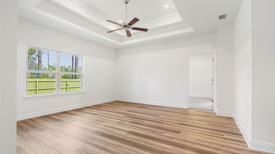 Spacious, unfurnished interior of a new home in Owl's Head Farms, Freeport (Image 16). Spacious, unfurnished interior of a new home in Owl's Head Farms, Freeport (Image 16).