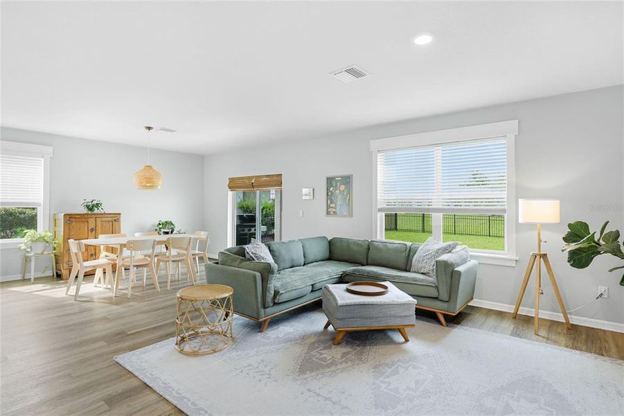 Furnished interior view inside a new home in Star Farms at Lakewood Ranch, Bradenton (Image 10). Furnished interior view inside a new home in Star Farms at Lakewood Ranch, Bradenton (Image 10).