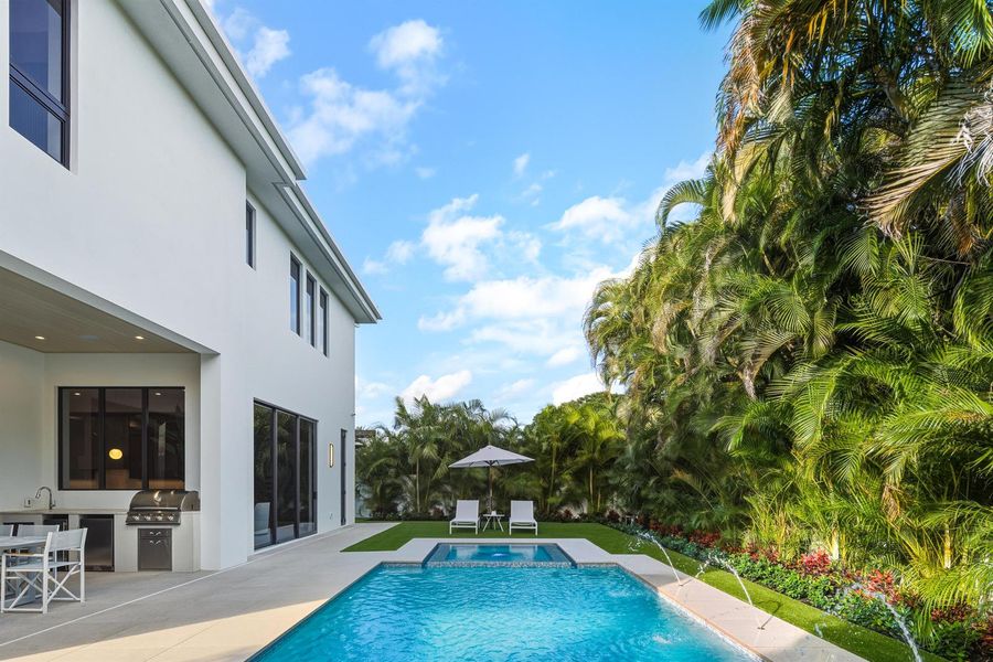 450 NE Spanish Ct Boca Raton FL-77 450 NE Spanish Ct Boca Raton FL-77