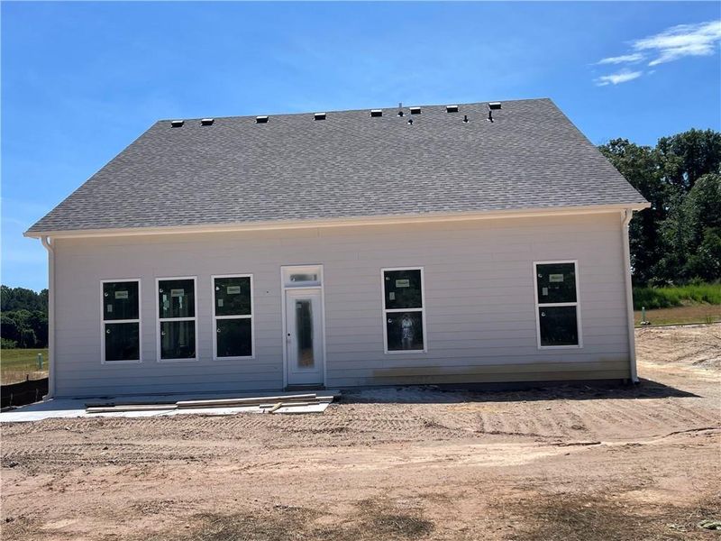 Exterior details and patio area of a home in , Gainesville (Image 2).