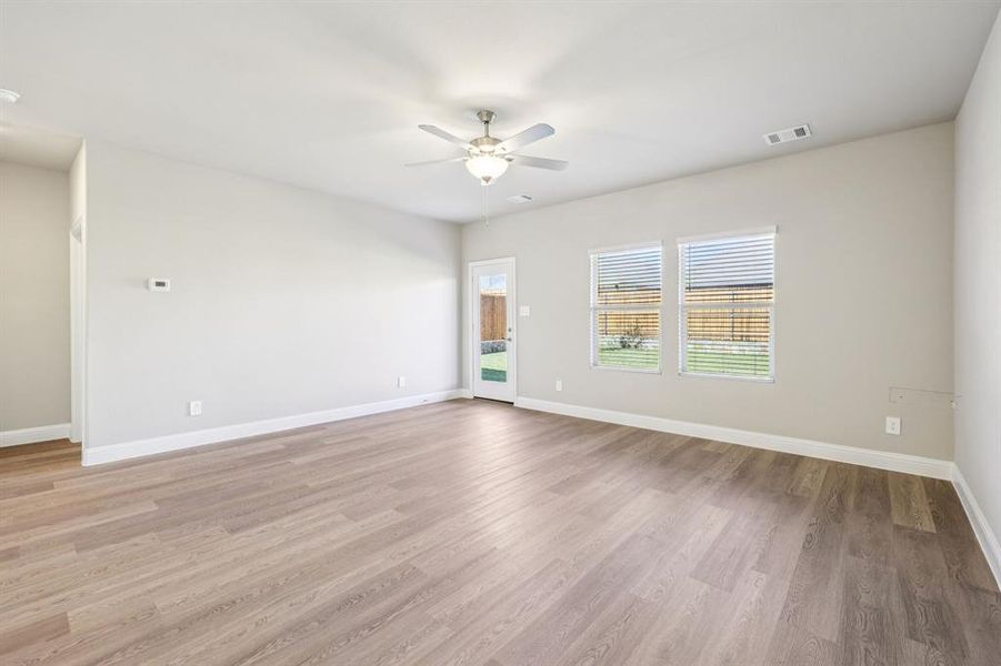 Photo is not of the actual home, but is an inspirational photo of builder’s model home and may depict options, furnishings, and/or decorator features that are not included.