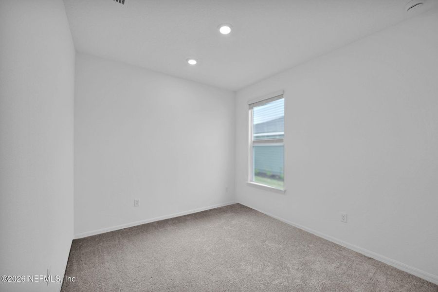 Spacious, unfurnished interior of a new home in Hyland Trail, Green Cove Springs (Image 18).