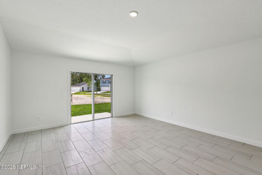 Spacious, unfurnished interior of a new home in Kings Preserve, Jacksonville (Image 35). Spacious, unfurnished interior of a new home in Kings Preserve, Jacksonville (Image 35).