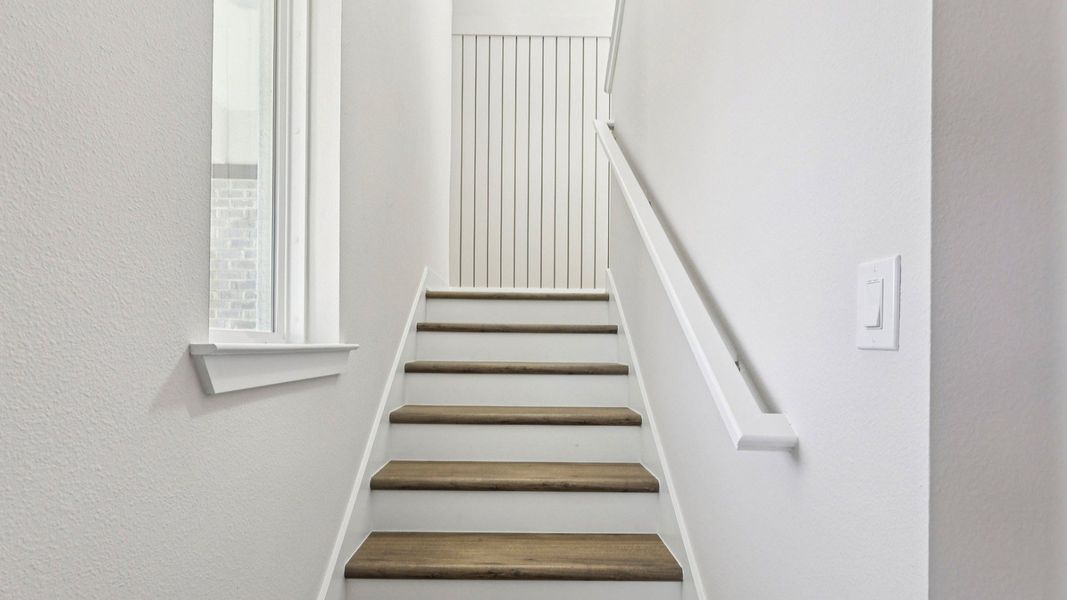 Representative furnished interior of a home built from the Mangrove by DRB Homes in Lakeside at Satilla, St. Cloud (Image 37).