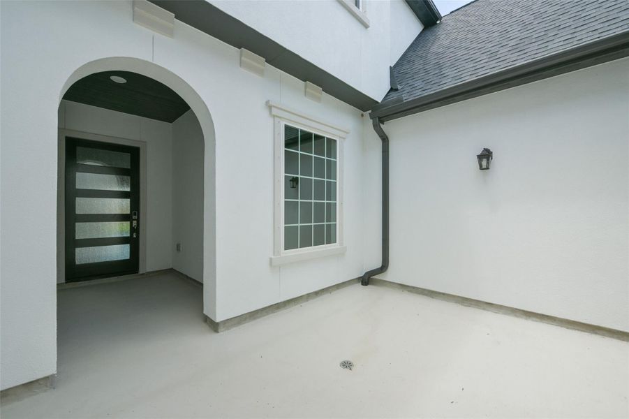 Front exterior of a new home in , Manvel, TX, highlighting curb appeal (Image 1). Front exterior of a new home in , Manvel, TX, highlighting curb appeal (Image 1).