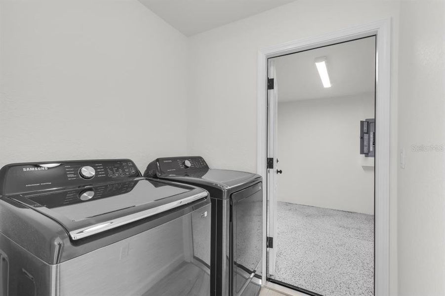 Furnished interior view inside a new home in , Ocala (Image 6).